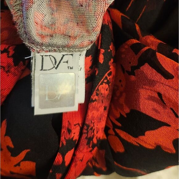 NWT Diane Von Furstenberg "Irina" Black/Red Floral Silk Jersey Wrap Dress Sz.2 - Picture 9 of 11